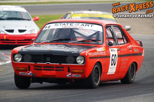 Maurice Visser in actie met zijn Hillman Avenger Tiger uit 1973