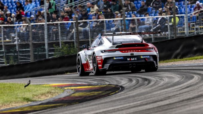 Porsche Sixt Carrera Cup Deutschland 2025 Red Bull Ring Foto 10 Sacha Norden Proton Huber Competition actie