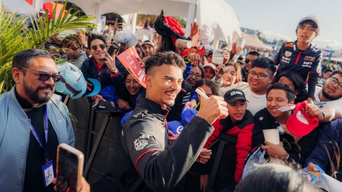 Pascal Wehrlein Porsche 75 jaar autosport Mexico City E-Prix 10 januari 2026 ABB FIA Formula E World Championship foto 3