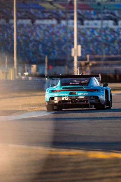 Rolex 24 At Daytona Roar Before The Rolex 24 Morris Schuring Porsche 911 GT3 R Manthey 1st Phorm Foto 8