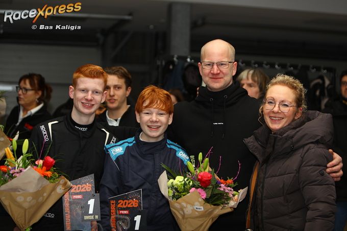 Racefamilie Vuik blij met zege Henk en Luuk