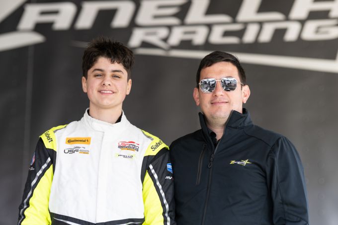 Mitchell maakt USF Juniors-debuut met Zanella Racing